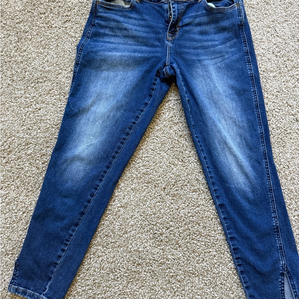 Medium Wash Skinny Jeans with Faded Details